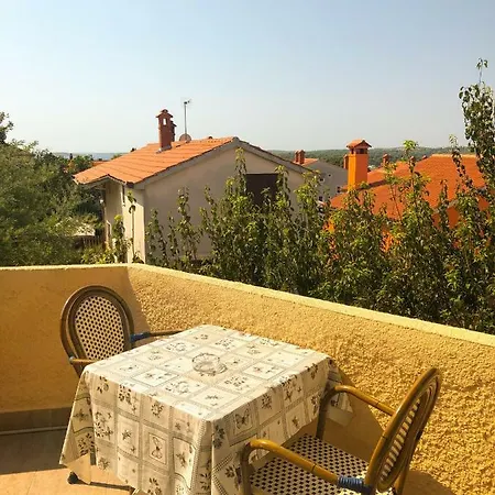 House Maja Apartment Medulin